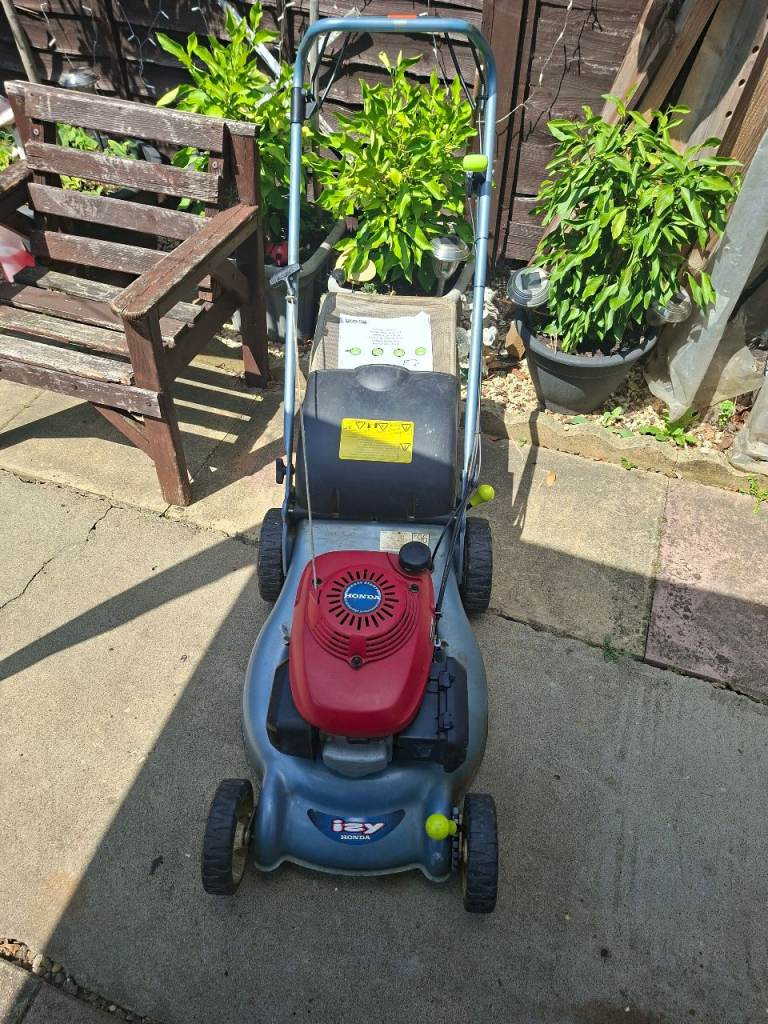 Honda IZY 18" Petrol Lawnmower – Good Condition
