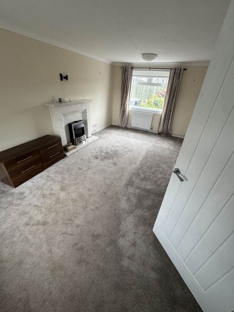 3 Bed Terraced House for rent in Stewarton