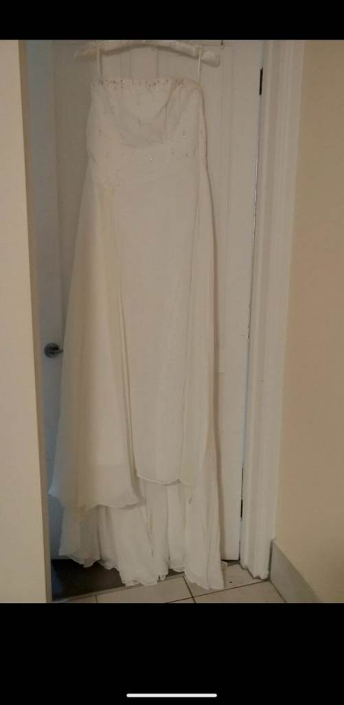 Berketex White Wedding Dress Size 16 