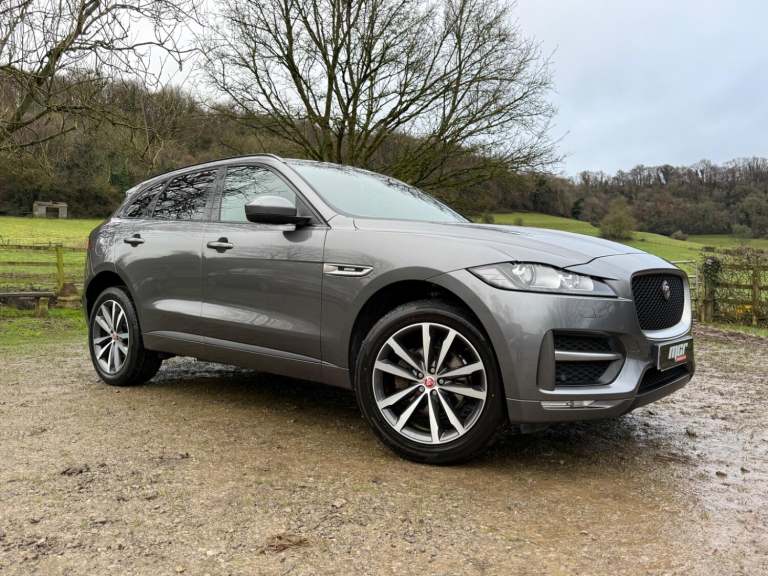 Jaguar F-Pace 2.0 D180 R Dynamic, 66 Reg, 63k, Grey, Pan Roof, Sat Nav.