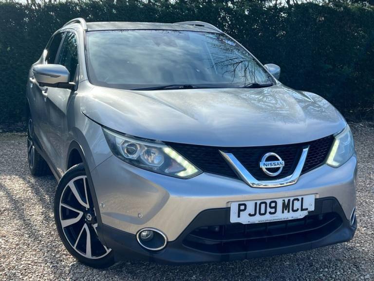 2015 Nissan Qashqai 1.2 DIG-T Tekna SUV 5dr Petrol Manual 2WD Euro 5 (s/s) (115 ps) HATCHBACK Pet...
