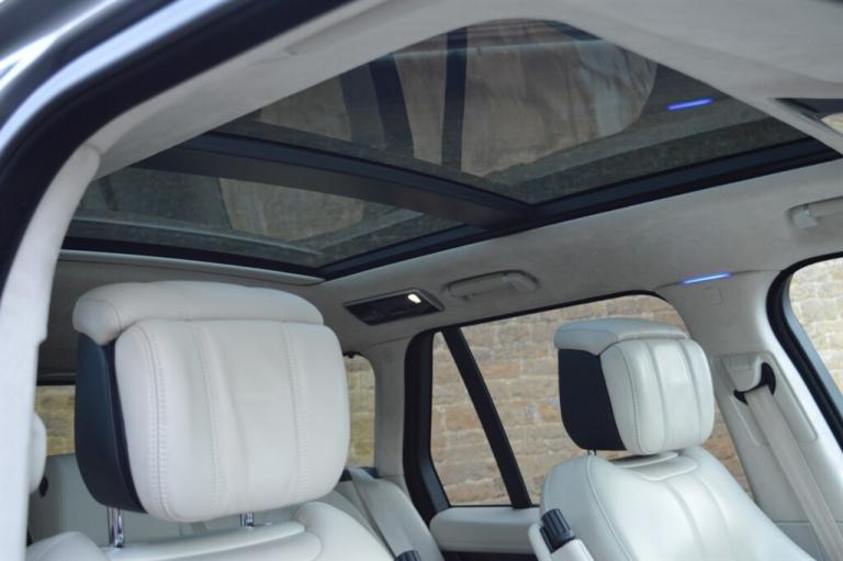 2018 Land Rover Range Rover 4.4 SDV8 Autobiography 4dr Auto ESTATE DIESEL Automatic