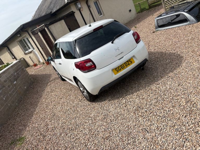 Citroen, DS3, Hatchback, 2011, Manual, 1560 (cc), 3 doors
