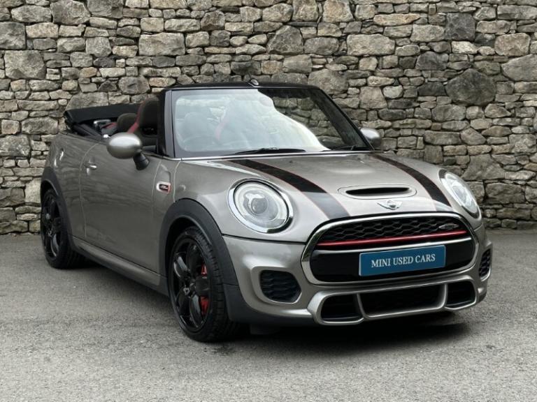 MINI CONVERTIBLE 2.0 John Cooper Works 2dr