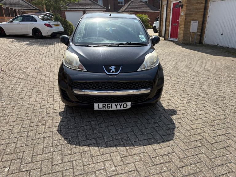 Peugeot, 107, Hatchback, 2011, Manual, 998 (cc), 3 doors