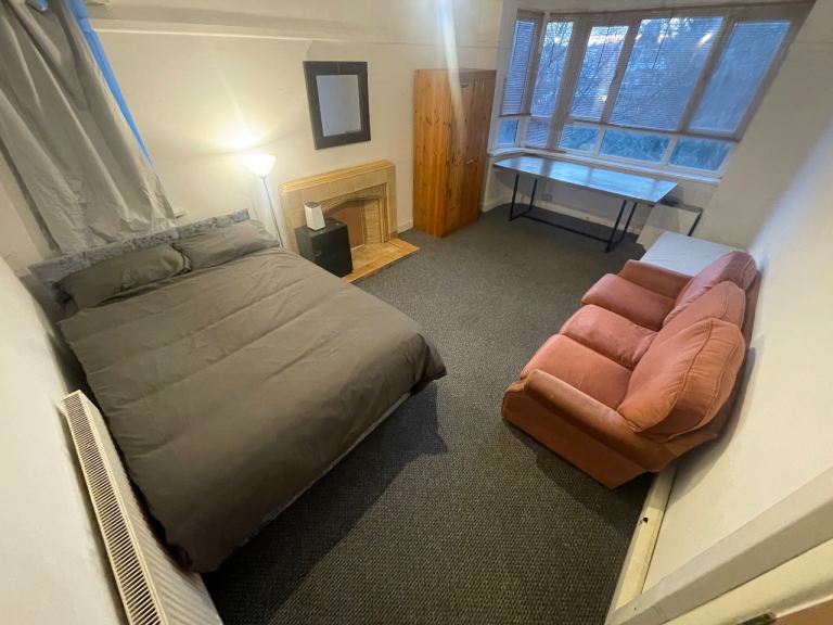 HMO supported accommodation large room in Handsworth