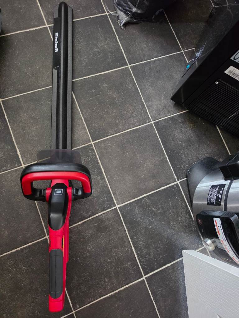 Einhell Electric Cordless Hedge Trimmer 18V 55cm