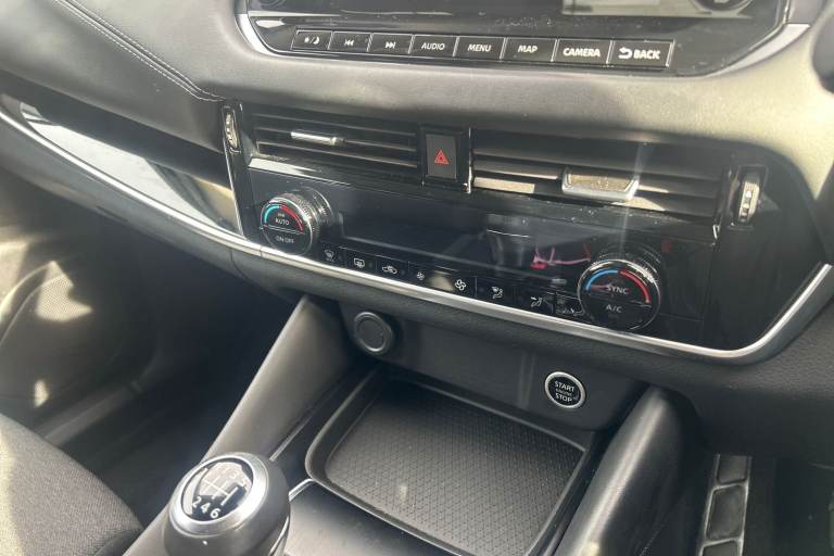 2021 Nissan Qashqai 1.3 DiG-T MH N-Connecta 5dr Hatchback Petrol Manual