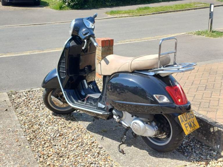 Piaggio, VESPA, 2006, 124 (cc)