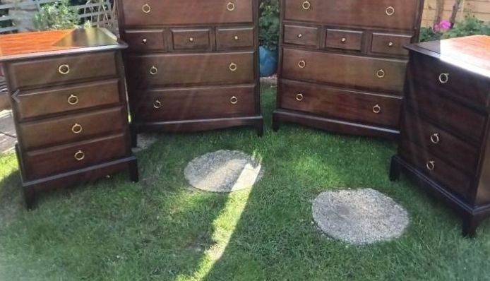 STAG MINSTREL 4 DRAWER BEDSIDE CHESTS / LAMP tables.