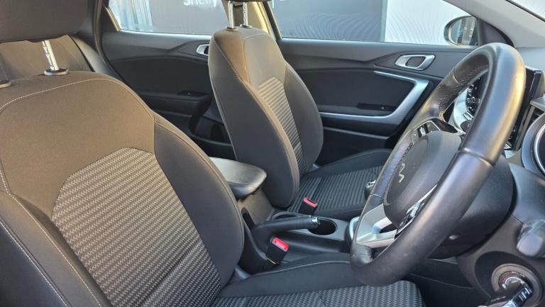 2023 Kia XCeed 1.5T GDi ISG 2 5dr HATCHBACK PETROL Manual