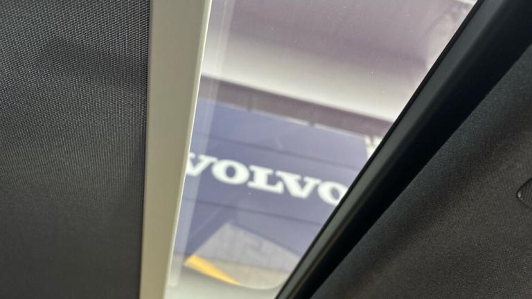 2025 Volvo XC40 Ultra, B4 Mild hybrid, Petrol, Dark Estate Petrol Automatic