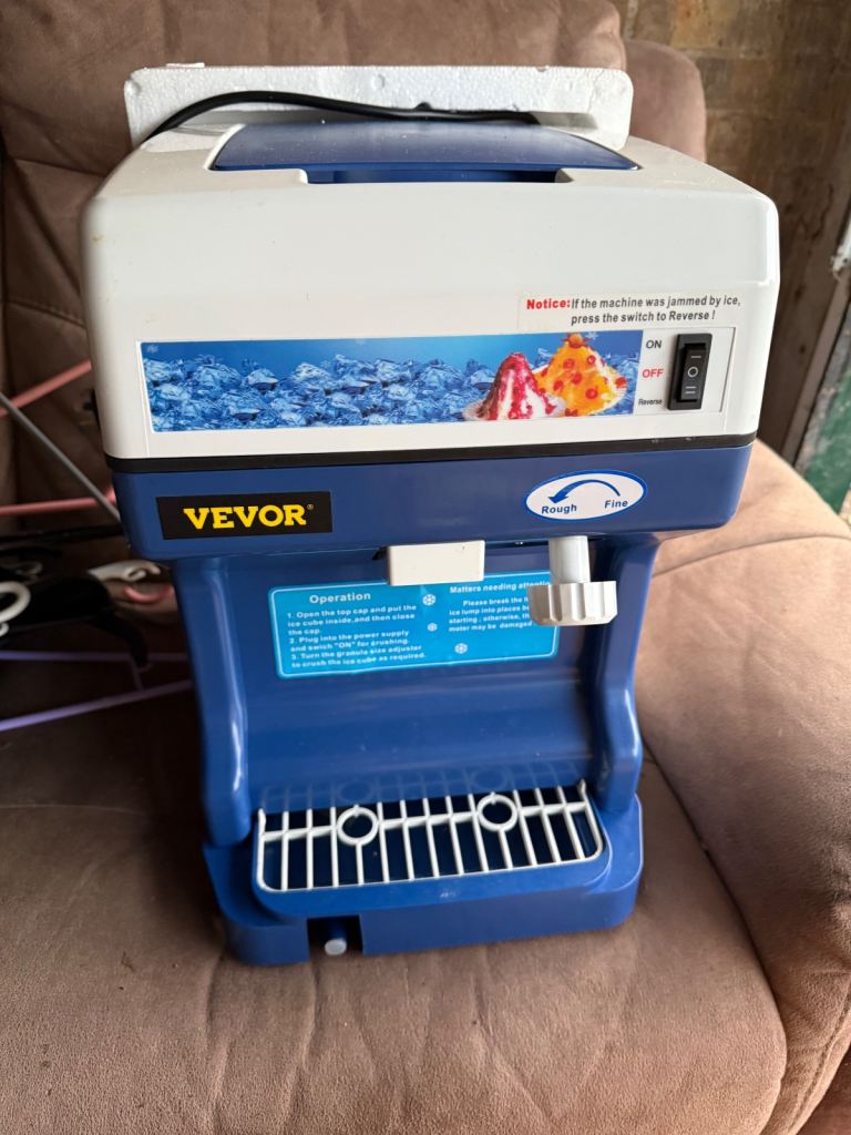 Ice shaver/ snow cone machine 
