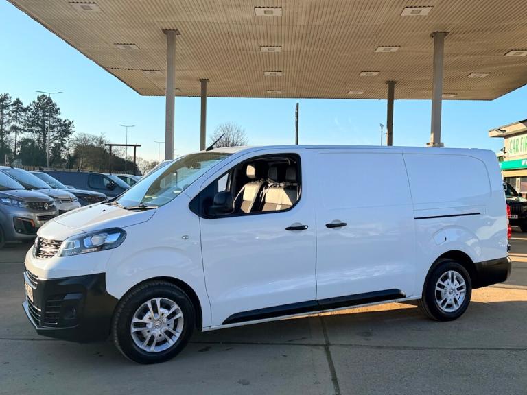2020 Vauxhall Vivaro 2.0 Turbo D 3100 Dynamic Panel Van 6dr Diesel Manual L2 H1 Euro 6 (s/s) (12 ...