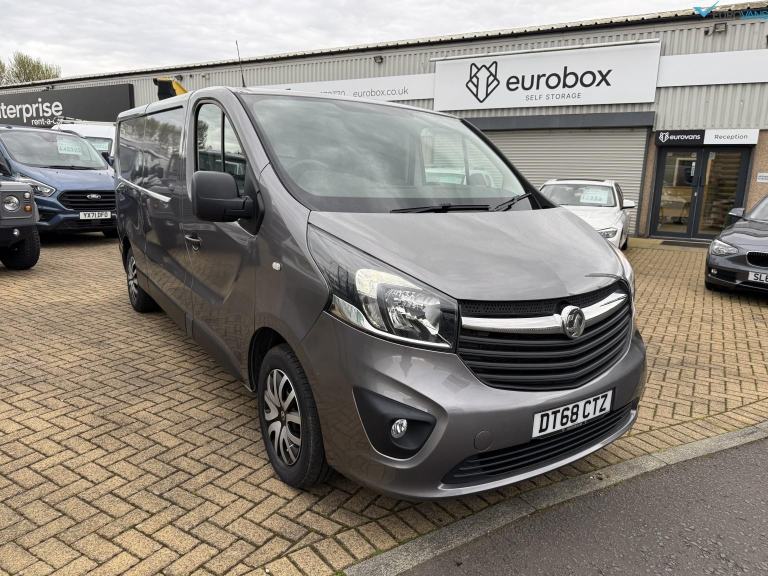 VAUXHALL VIVARO 1.6 CDTI 2900 SPORTIVE Diesel Manual in Grey