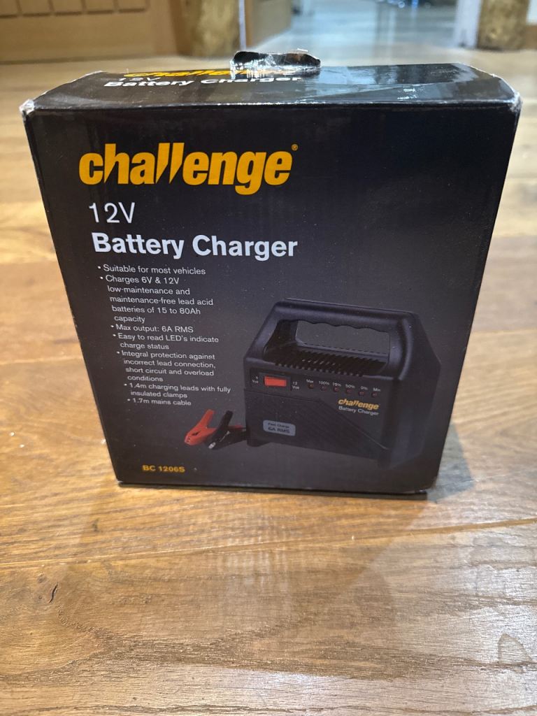 Challenge 6V/12V Car Battery Charger – Boxed 