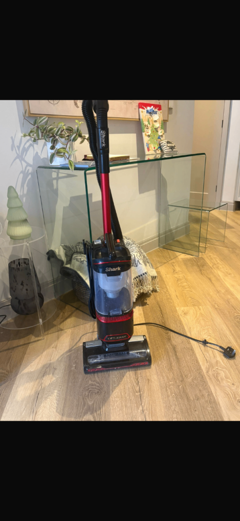 Shark Lift-Away Upright Vacuum – £45 (Cash Only & Collection Only)