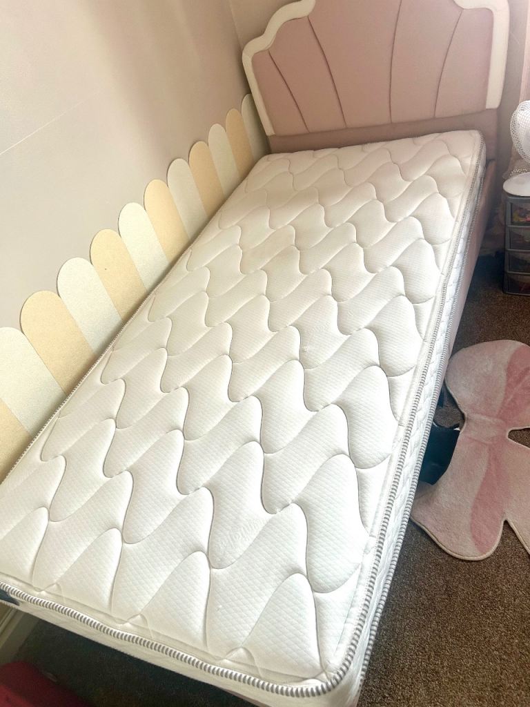 2 x Silentnight SINGLE Adult or Kids Classic Mattress (2 mattresses) VGC RRP £330 NEEDS TO GO BY SAT