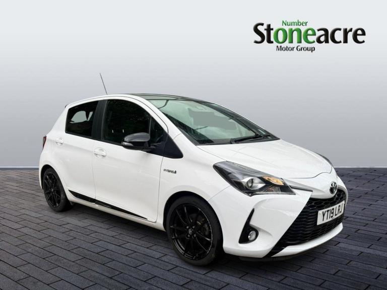 Toyota Yaris 1.5 VVT-h GR SPORT Hatchback 5dr Petrol Hybrid E-CVT Euro 6 (s/s) (100 ps) Petrol/El...