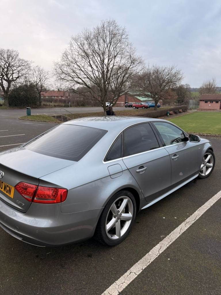 Audi, A4, Saloon, 2010, Manual, 1968 (cc), 4 doors