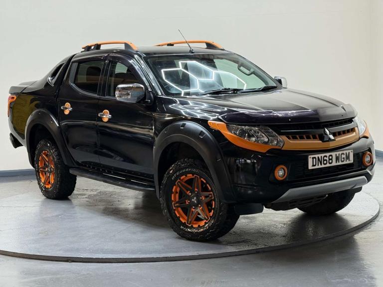 2018 Mitsubishi L200 2.4 L200 Barbarian SVP II DI-D Auto 4WD Pickup Diesel Automatic