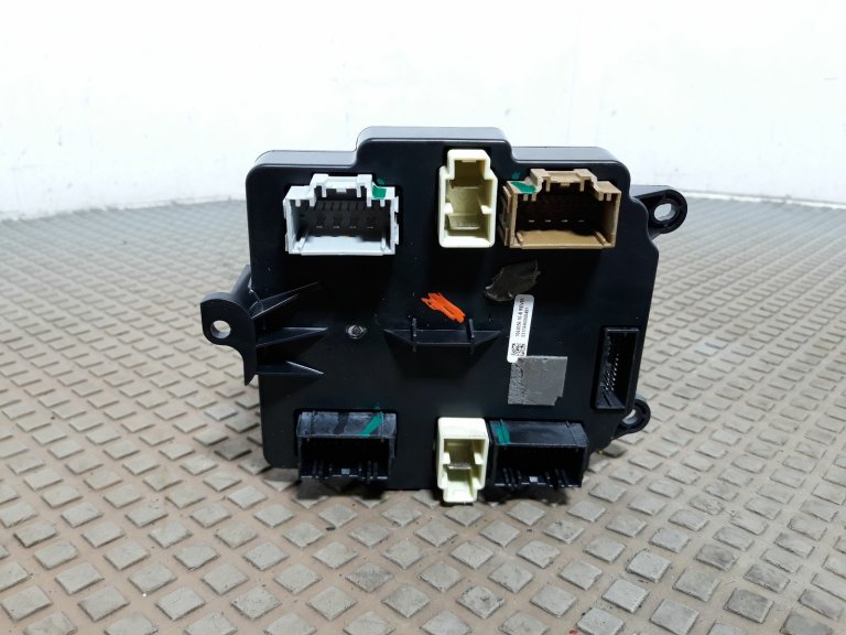 Tesla Model X Gullwing Door Ecu - 1062056-10-B 106205600d 2015-2025 106205610b