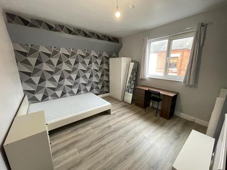 1 Bedroom Flat - Bills included