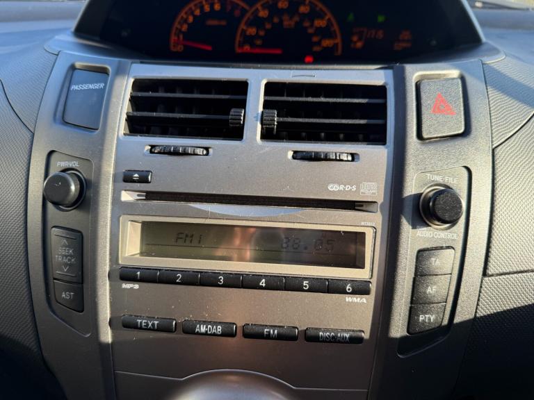 2010 Toyota Yaris 1.33 VVT-i TR 5dr [6] HATCHBACK Petrol Manual