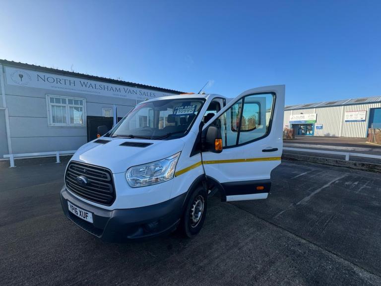 2016 Ford Transit 2.2 TDCi 125ps Double Cab Chassis CHASSIS CAB Diesel Manual