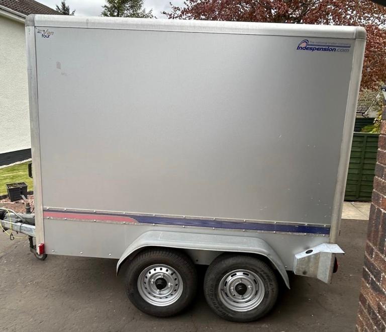 Box trailer