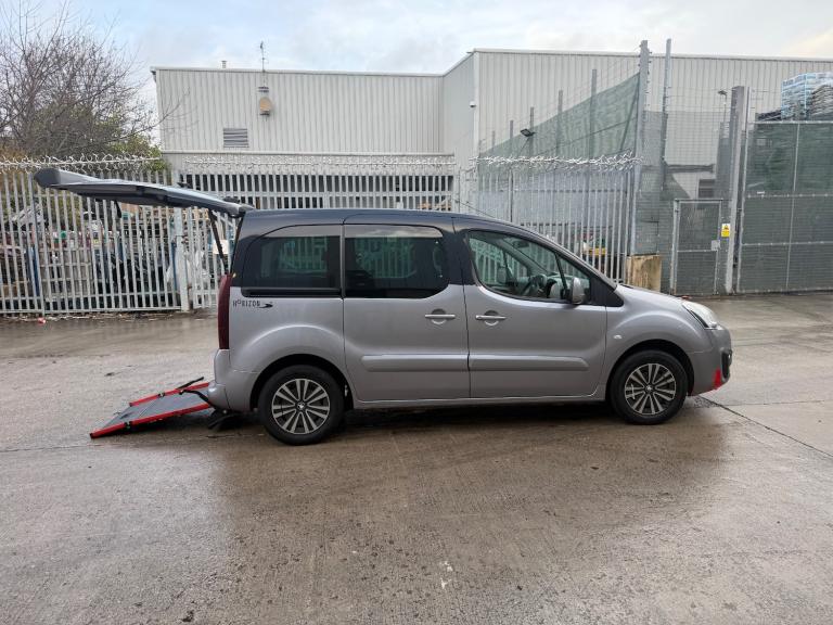 2017 Peugeot Partner Tepee 1.6 BlueHDi 100 Allure 5dr MPV Diesel Manual