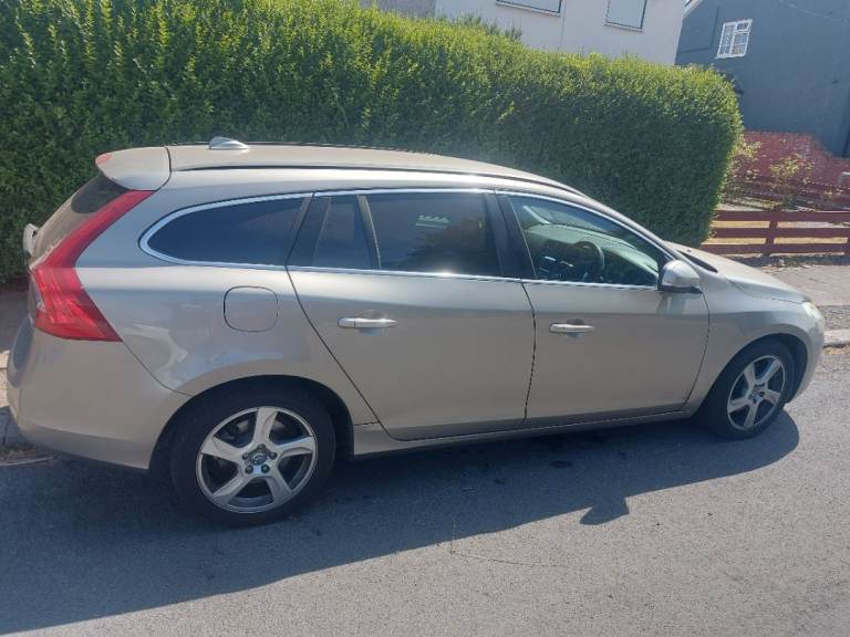Volvo, V60, Estate, 2011, Manual, 1560 (cc), 5 doors