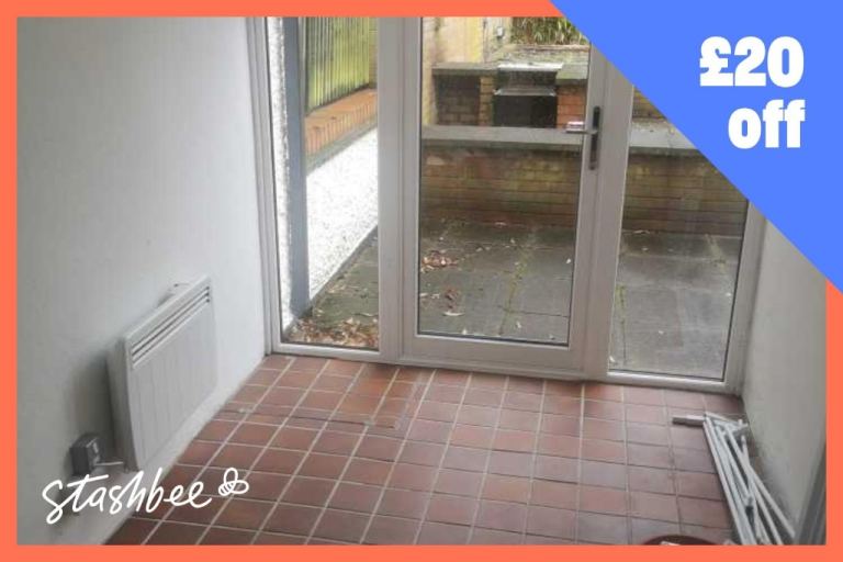 Lock-up to rent in Letchworth (SG6) | Stashbee