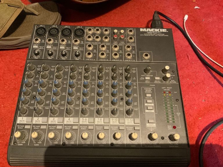 Mackie 1202 VLZ Pro mixer