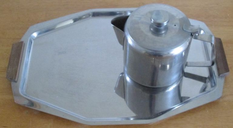 2 PIECE SET, STAINLESS STEEL, TEA POT HOLDS 3 CUPS, SHAPED TRAY 16 X 11  WOODEN HANDLES