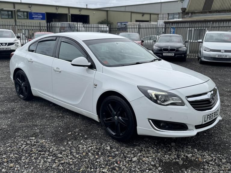 VAUXHALL INSIGNIA 2.0 CDTi SRi VX Line Nav White Auto Diesel 2015