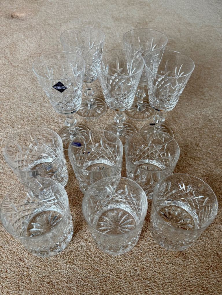 Mixture of crystal glasses