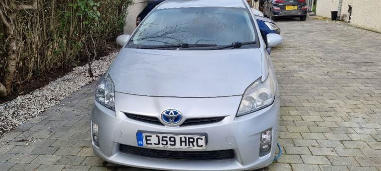 Automatic Toyota Prius Hybrid Cruise control Navigation £20 Tax Revorse Camera LEZ Need engine