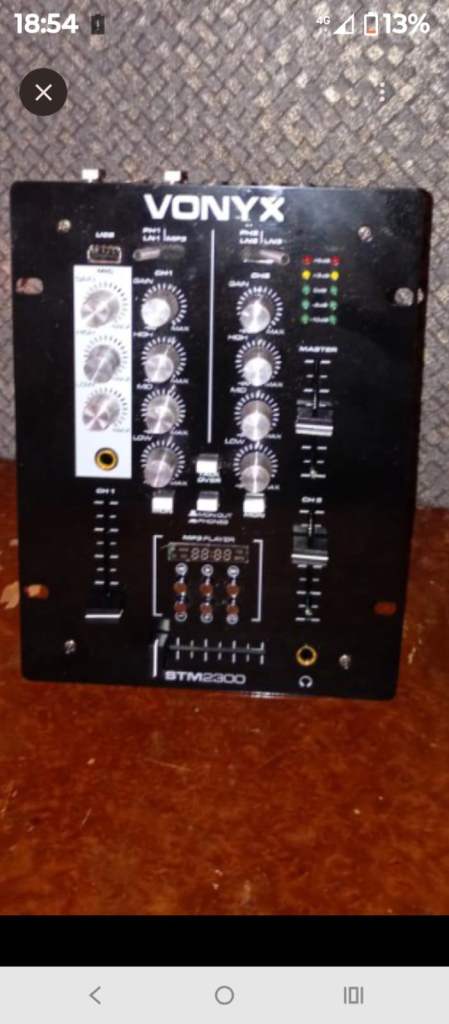Vonyx STM300 DJ Mixer - Black, Good Condition