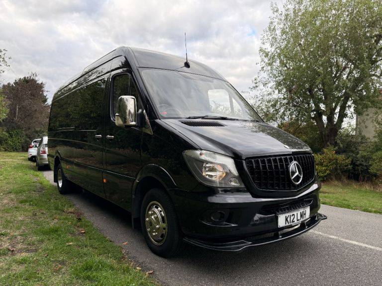 Mercedes-Benz Sprinter Luxury Minibus 14 seats AUTOMATIC,TVs,Ambience,Boot space,185k miles mileage