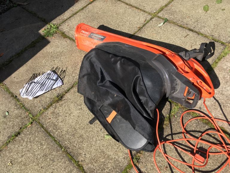 Flymo Gardenvac Electric Leaf Blower Vacuum with Bag