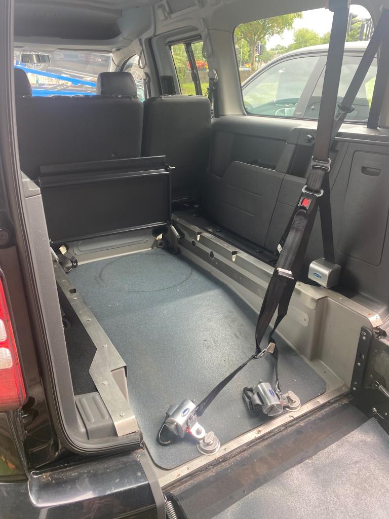 2012 Volkswagen Caddy Maxi Life 1.6 TDI 5dr MPV Diesel Manual