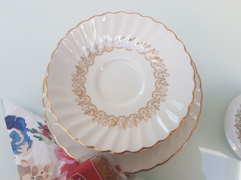 Vintage 1950s Old Foley Tea Set