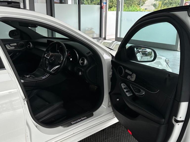 MERCEDES-BENZ C CLASS 2.1 C220d AMG Line (Premium) G-Tronic+ Euro 6 (s/s) 4dr