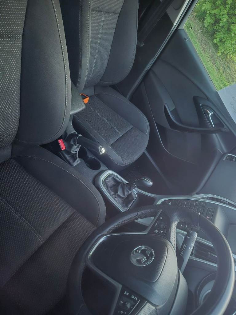 Vauxhall, ASTRA, Estate, 2015, Manual, 1598 (cc), 5 doors