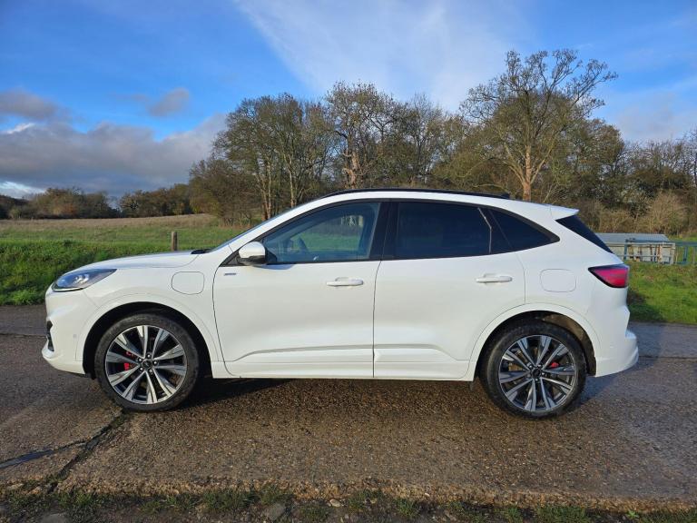 2023 Ford Kuga 2.5 Duratec 14.4kWh ST-Line X Edition CVT Euro 6 (s/s) 5dr HATCHBACK Petrol/Electr...