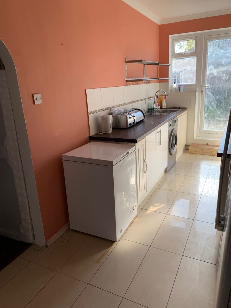 Large Room to Rent Barking/Upney Area