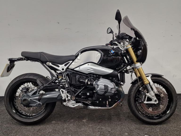 BMW R NINE T *** WUNDERLICH - AKRAPOVIC - HEATED GRIPS ***