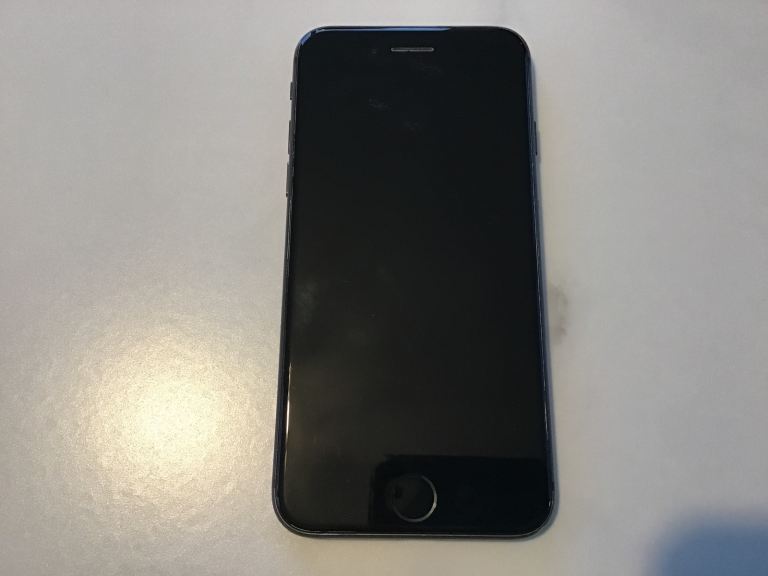  Apple iPhone 8 64Black -  space grey unlocked Good Condition