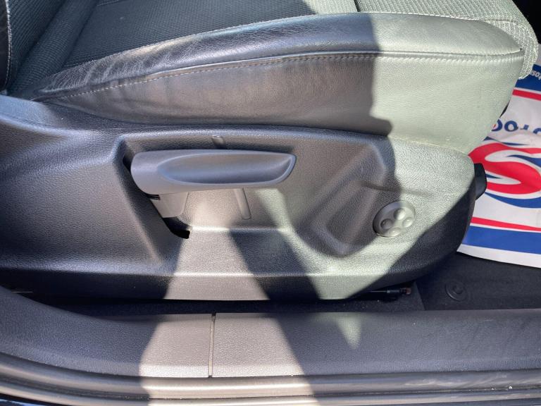 2014 Audi Q3 2.0 TDI S line S Tronic quattro Euro 5 (s/s) 5dr ESTATE Diesel Automatic